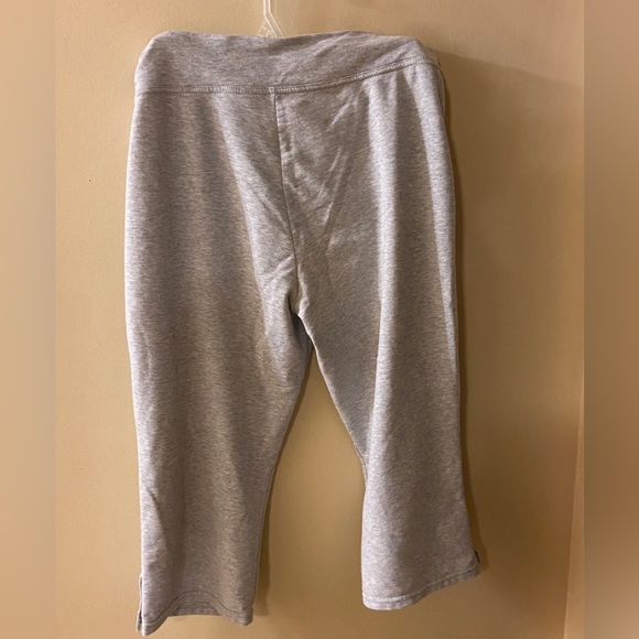 Danskin grey capri sweatpants - Picture 4 of 11